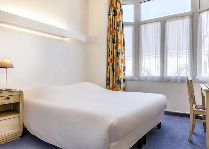 Hotel Saint Maurice 2*