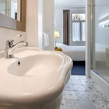 Hotel Saint Maurice 2*