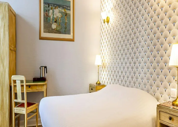 Hotel Saint Maurice 2*