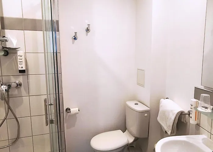 Saint Maurice Hotel 2*