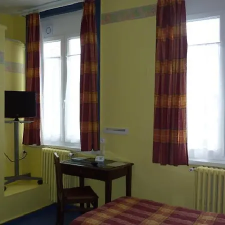 Szálloda Saint Maurice Lille